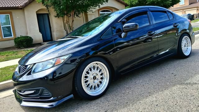Honda Civic Sedan on Vors 18x9