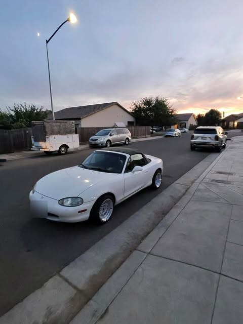 Mazda Miata NB on Vors VR3 15x8