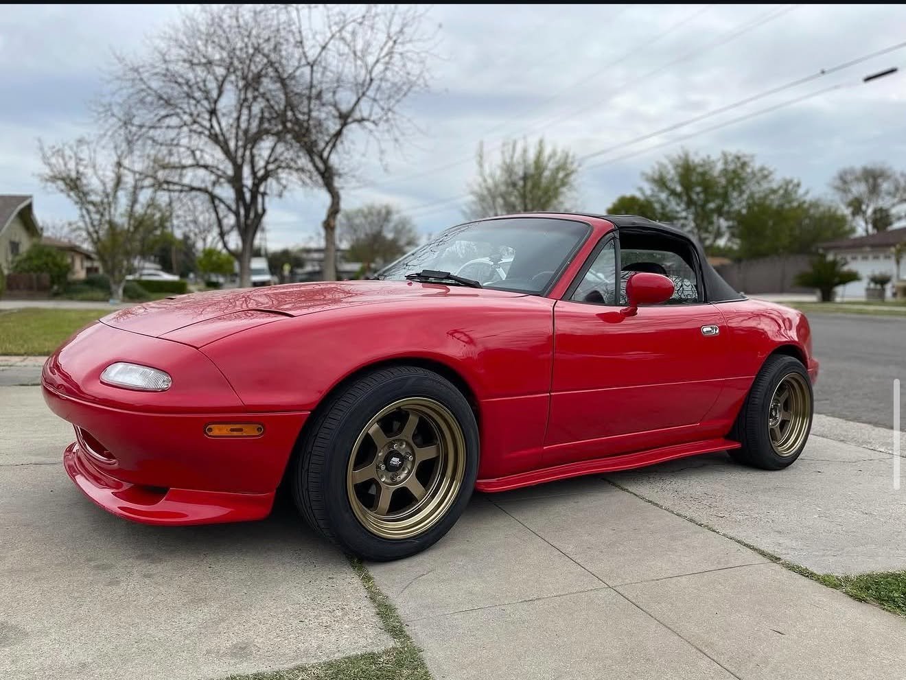 Mazda Miata NA on Bronze 6-spoke